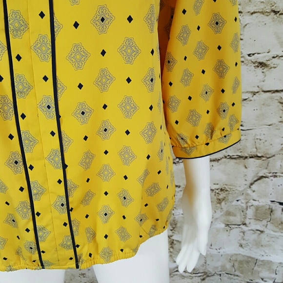Banana Republic Yellow Patterned Blouse - Picture 3 of 4